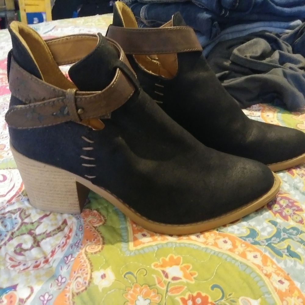 Women's Booties